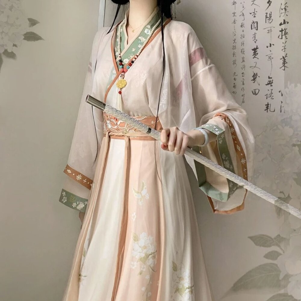 Butterfly floral hanfu 3-Piece Set / 1x outer shirt, 1x shirt, 1x wrap skirt